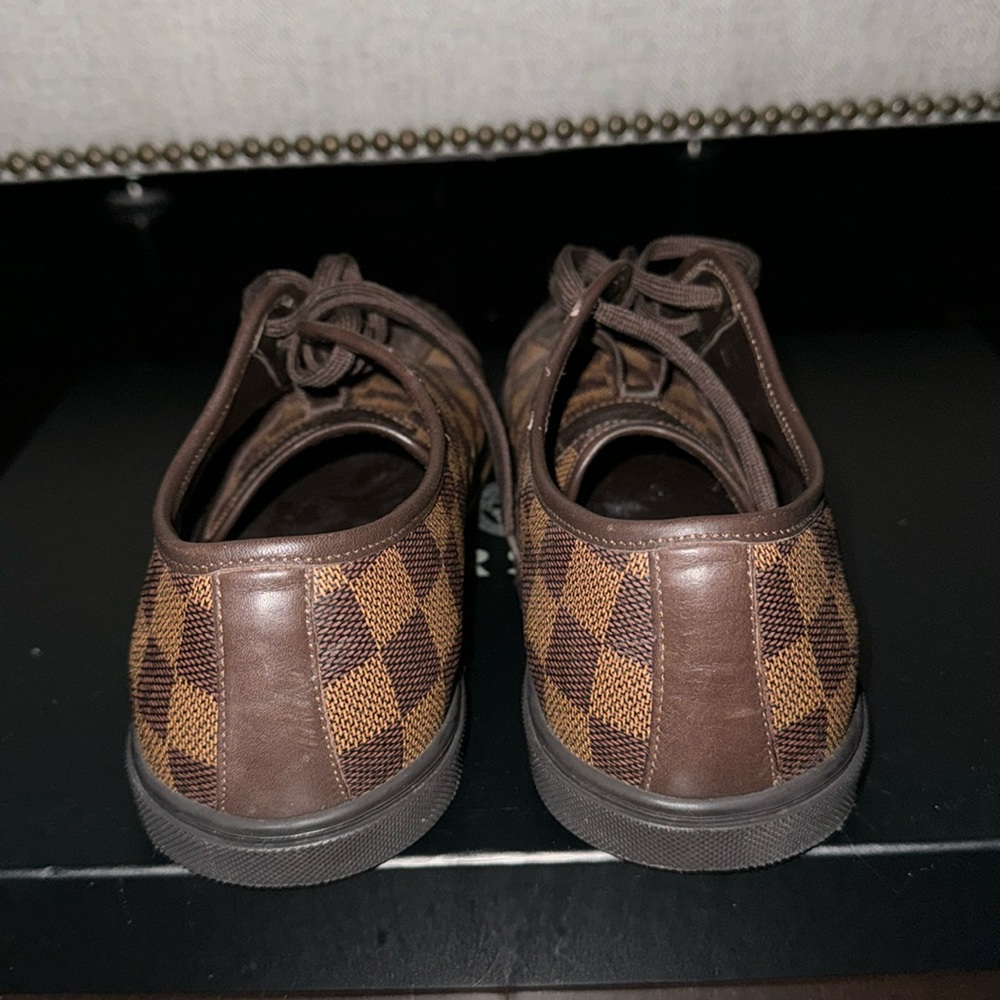 Los Vuitton damier tennis shoes - Picture 4 of 5